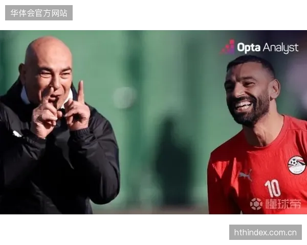 萨拉赫以高效的进球表现成为埃及队晋级的最大功臣,几乎贡献了全队一半的进球 萨拉赫以高效的进球表现成为埃及队晋级的最大功臣,几乎贡献了全队一半的进球